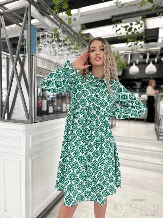 Жіноча сукня вільного крою колір зелений Продаж