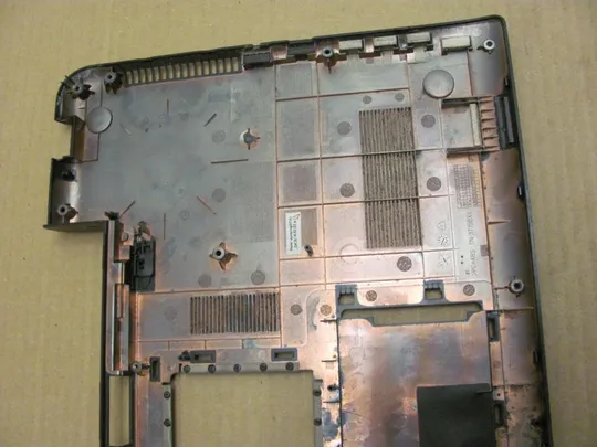 номер0339-1 Кришка дно піддон корпуса 3ABD5BA0I00 для Toshiba Satellite C75D-A C75 C70 нижня кришка Bottom корито нижня частина корпусу оригінал в Україні