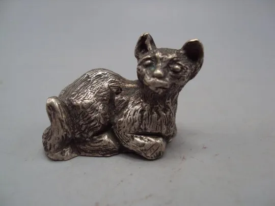 Фигура миниатюра статуэтка кот котик лежит кошка серебро 925 проба вес 38,23 г высота 2,9 см №14420 Ціна