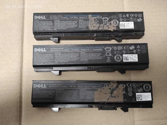 Оригінал АКБ, Акумуляторна батарея, живлення, battery, Оригінальна батарея DELL 0RM661 KM742 11.1V 56WH T749D 14.8V 37WH для Dell Latitude E5400 E5500 E5410 E5510 Ціна