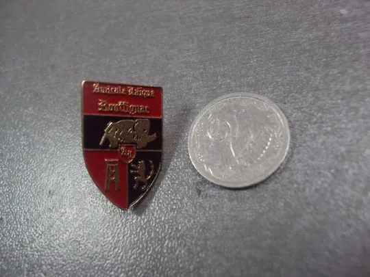 знак фрачник amicale laique rouffignac руффиньяк франция герб №13502 Ціна