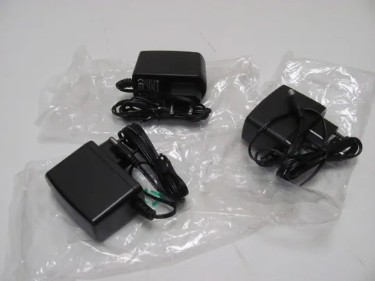 0620 адаптер живлення  MOSO AC\DC 12.0V 1A 3 шт НІМЕЧЧИНА Ціна