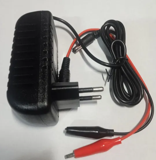 Зарядний пристрій для Li-Ion акумуляторів 8,4 V 2 A штекер 5,5х2,5mm Ціна