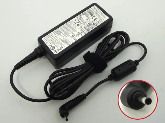 Блок питания для Samsung Xe503c, Xe500c, XE700T1C, XE500T1C, XE303C (12V 3.33A 40W (2.5*0.7)) ORIGI Ціна