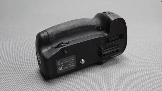 Батарейный блок Battery Grip XTNG7100 для камер Nikon D7100 З аукціону