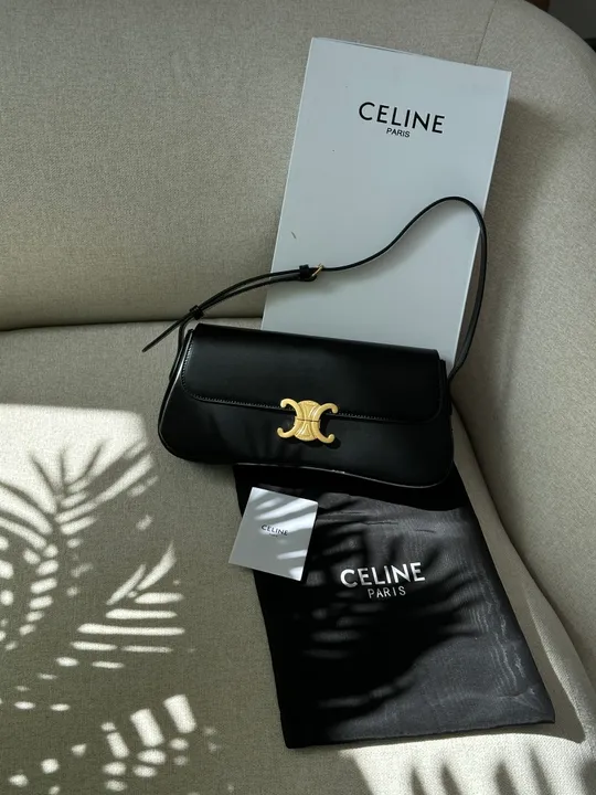 Сумка жіноча Celine Medium Lola Bag in Shiny Calfskin Black/Gold  991011 Продаж