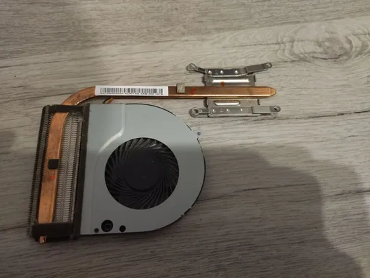 Система охолодження (кулер) для ноутбука Acer Aspire E1-532 E1-572 (AT12K0030R0) Ціна