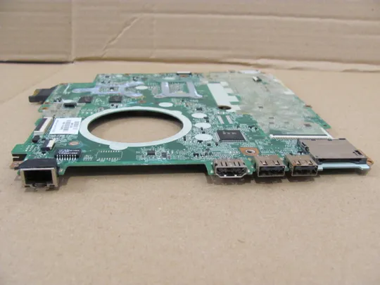 409-14  материнська плата i7-4510U SR1EB DAY11AMB6E0 766472-501 для  HP Pavilion 15-P    оригінал в Україні