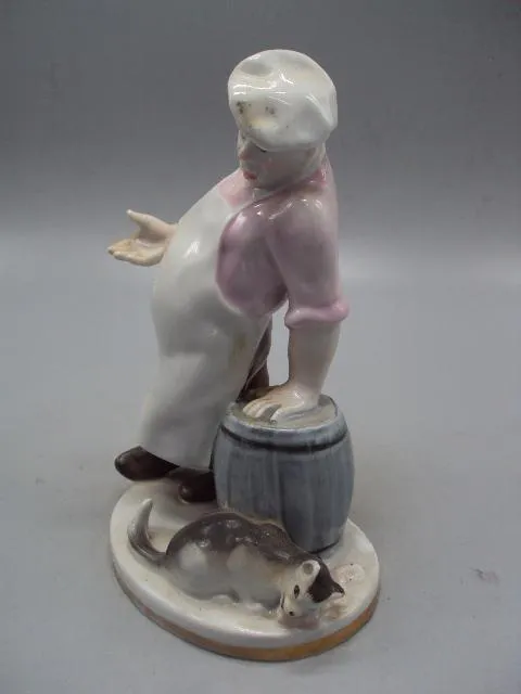 Фигура фарфор статуэтка ЛФЗ кот и повар басня Крылова высота 17,5 см №13926 З аукціону