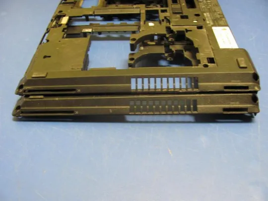 №112-20 Кришка (дно, корито, піддон) корпуса 641182-001 для HP EliteBook 8560P оригінал Інтернет-аукціон