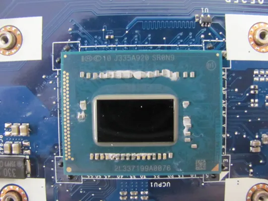 590-7 материнська плата Z5WE1 LA-9535P  SR0N9 i3-3217U для Acer Aspire E1  E1-572G E1-572 V5-561G оригінал Продаж