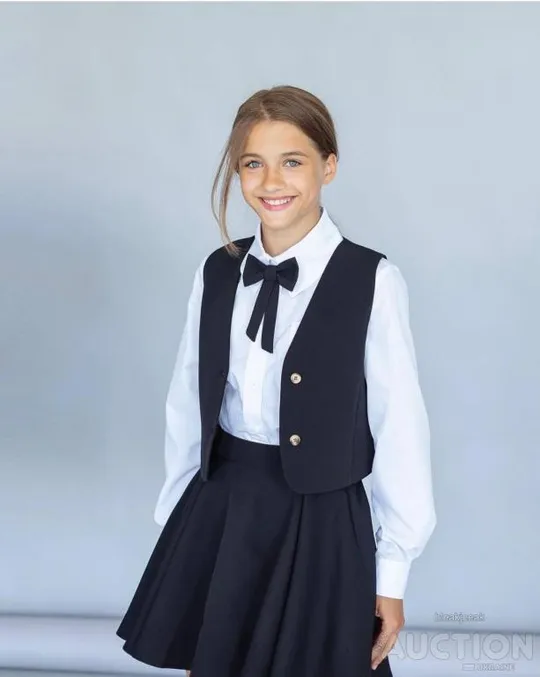 Комплект жилет та спідниця для дівчинки колір чорний Характеристики