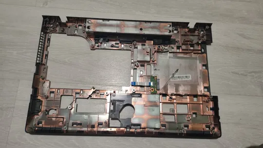 верх і корито Lenovo G700 G710 Продаж