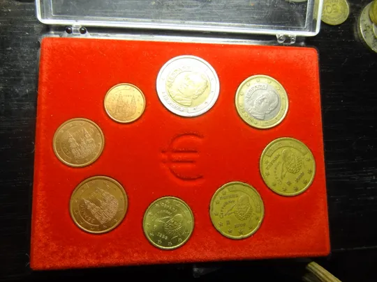 Комплект євромонет Іспанії 1999 (Король Хуан Карлос I) повний комплект Ціна