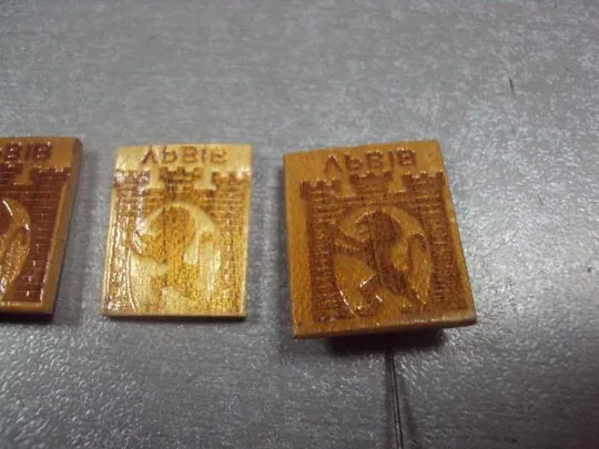 Купити знак герб львов дерево лот 4 шт №1365