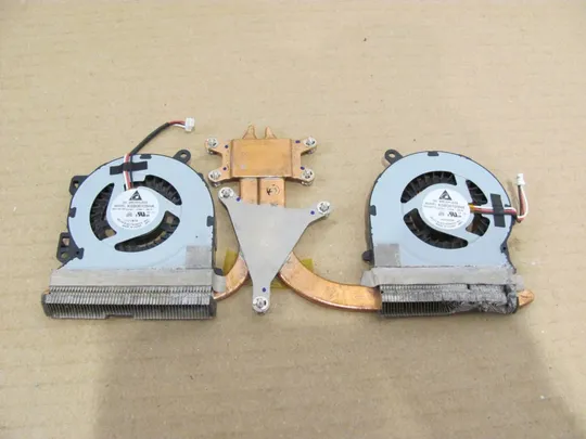 Купити 549-11 система охолодження BA62-00632B для SAMSUNG NP700 NP700Z5C 700Z оригінал таке як є по фото