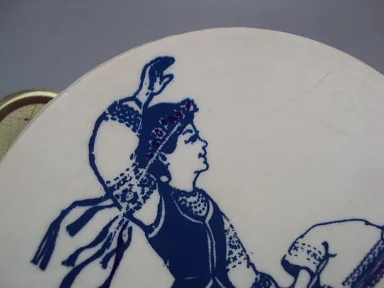 Детский музыкальный инструмент бубен с рисунком украинский танец игрушка ссср 3 х 14,8 см №13456 Продаж