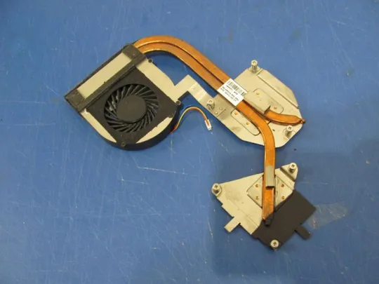 №138-6 охолодження 60.4N014.001 DFB601205M20T для MEDION AKOYA P7624 оригінал З аукціону