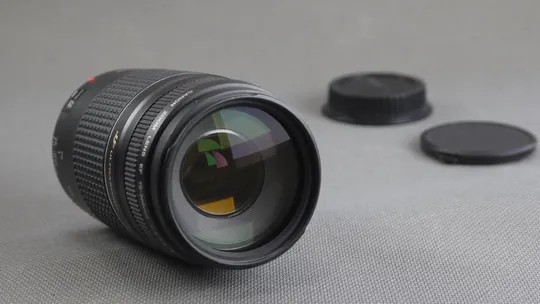 Об&#039;єктив Canon EF EF-S телеобъектив Canon 75-300mm/4-5.6 III USM Ф58mm на полный кадр 24x36mm Вживане Ціна