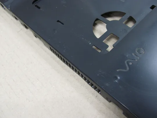 413-1  Кришка панель палмрест 60.4MR01.004 для  SONY VAIO  SVE17 SVE171   оригінал З аукціону