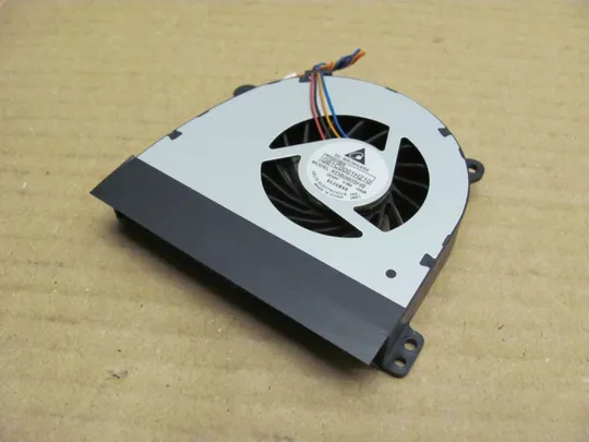 номер0192-17 Вентилятор (кулер, FAN) G61C0001H210 для Toshiba Tecra A50-A A50 оригінал Інтернет-аукціон