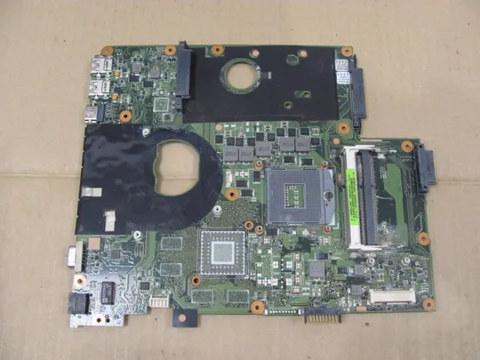 747-7 материнська плата РОБОЧА 69N0YVM30B01 для MEDION P7818 E7221 E7222 оригінал Ціна