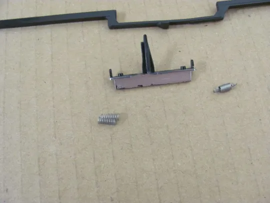 номер0109-9 комплектуюче кнопка відкриття кришки для HP ELITEBOOK 8470P 8460P Оригінал З аукціону