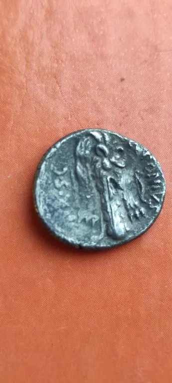 Республіканський денарий &quot;Шкура Льва и Дубинка Геркулеса&quot; монета 49 года до н.э., серебро,,pm396 Ціна