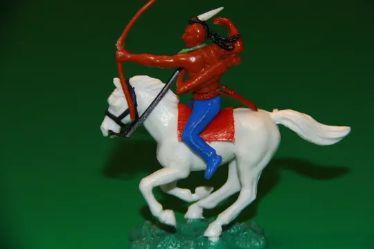 ІРОКЕЗ свопет ІНДІАНЕЦЬ ЛУЧНИК НА КОНІ индеец WELO 50мм Гонконг копія BRITAINS Ціна