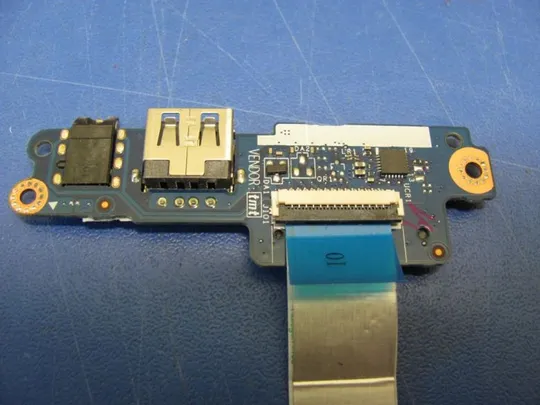 №13-12 Плата модуль USB AUDIO LS-C282P NBX0001RA00 для LENOVO Z51-70  Ideapad 500-15ISK оригінал Інтернет-аукціон
