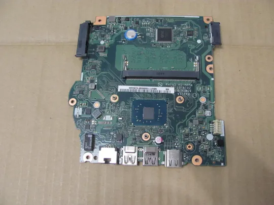 713-2 материнська плата B5W1A\B7W1A LA-D641P SR2Z7 Celeron N3350 для Acer Aspire ES1-572 Extensa EX2540 оригінал Ціна