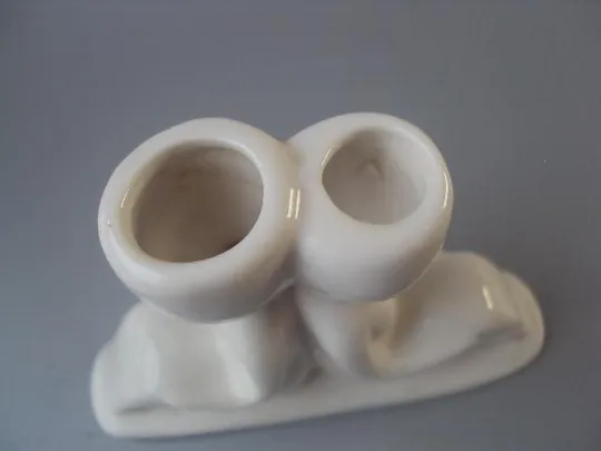 Фигура фарфор подсвечник миниатюра пара сидит №10352 Де купити