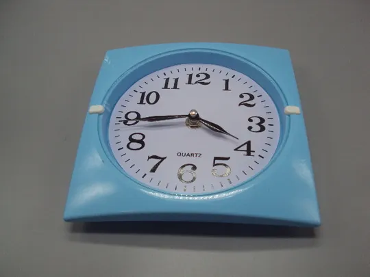 Настенные часы Quartz пластик квадратные Кварц Китай размер 17,8х16,5 см (нет механизма) №18544с Ціна