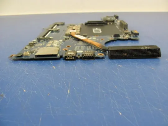 №145-28 материнська плата LA-A101P РОБОЧА для DELL LATITUDE E5540 оригінал З аукціону