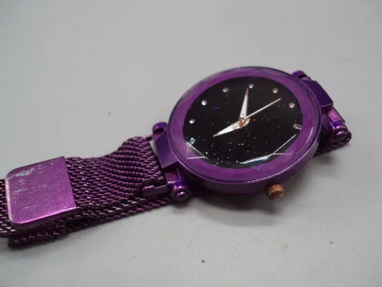 Женские фиолетовые наручные часы Skmei quartz кварц механизм GL68 магнитный браслет №15892 Продаж
