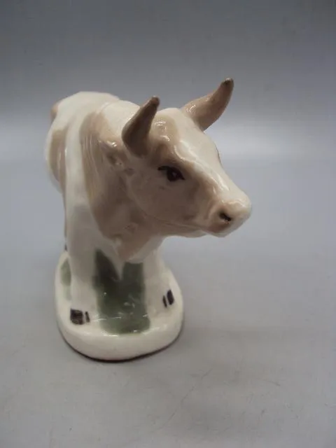 Фигура фарфор статуэтка Германия корова бык коровка бычок высота 9,5 см, длина 14,8 см №77 Інтернет-аукціон