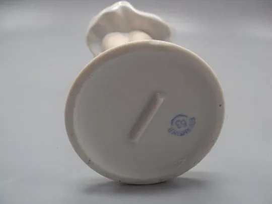 Фигура фарфор статуэтка Барановка фигуристка девушка на коньках спорт высота 25,8 см №14086 Де купити