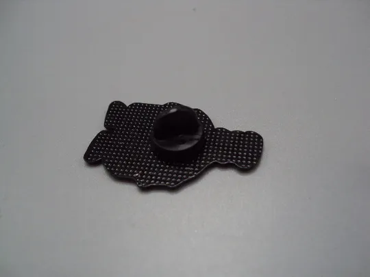 Значок пін Сімпсони мультсеріал Гомер Сімпсон в халаті знак брошка №18492 Продаж