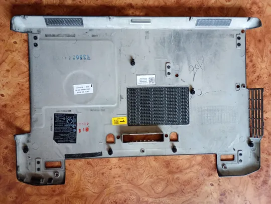 Купити Dell latitude E 6330 сервісна кришка