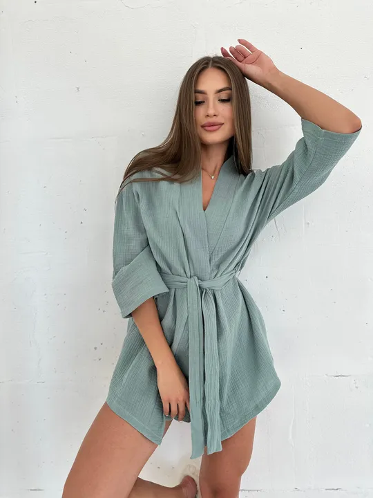 Комплект для дому і сну трійка з мусліну, халат кімоно, топ і шортики фісташка розмір S Де купити
