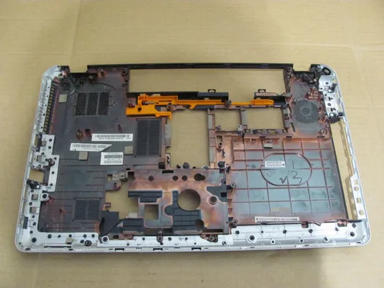 номер0338-1 Кришка дно піддон корпуса 707886-001 для HP Envy M6 M6-1000  нижня кришка Bottom корито нижня частина корпусу оригінал Продаж