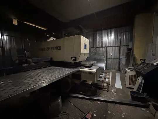 Координатно-пробивний прес Trumpf Trumatic 260 Rotation Характеристики