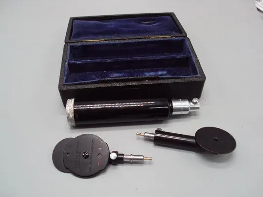 Набор офтальмолога США офтальмоскоп Bausch with Lomb rochester Нью-Йорк в футляре №13336 З аукціону