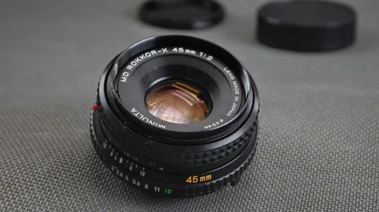 объектив Minolta MD Rokkor-X 45mm/2.0 Ф49 на полный кадр (24x36mm) Інтернет-аукціон