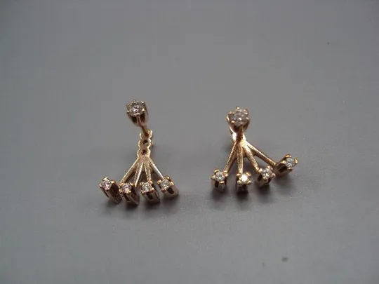 Серьги с закруткой золото клеймо 583 проба герб Украина 9КЯ камни фианит вес 4,2 г №14715 Ціна