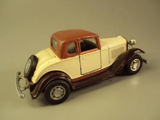 машинка 32 ford coupe yatming высота 4,5 см, длина 11 см №10790 З аукціону