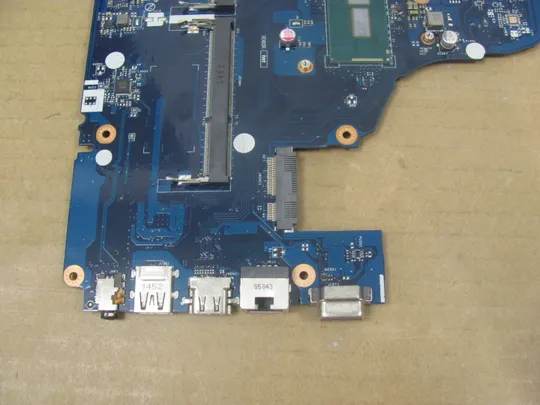 номер0144-3 материнська плата,Mainboard,Материнка,Основна плата,Системна плата,Плата системи A5WAH LA-B991P SR23W  I7-5500U для Acer Aspire E5-571G E5-571оригінал Де купити