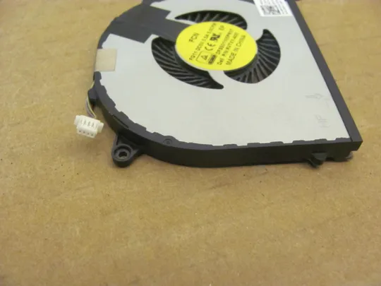 номер0915-8 Вентилятор (кулер, FAN) 0RVTXY DC28000GKF0 для Dell XPS 15 9550 Precision 5510  оригінал З аукціону