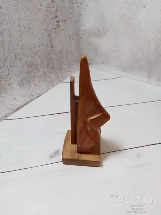 Подставка для очков из дерева З аукціону