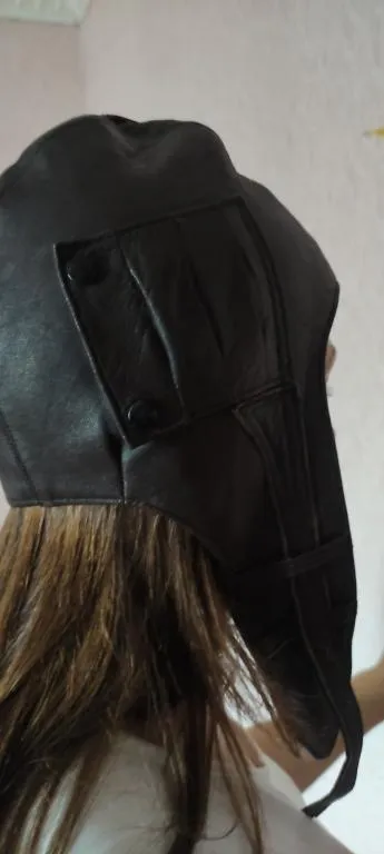 Подлинный шлем или подшлемник летчика небольшой размер не использовался,интересный sn357. З аукціону